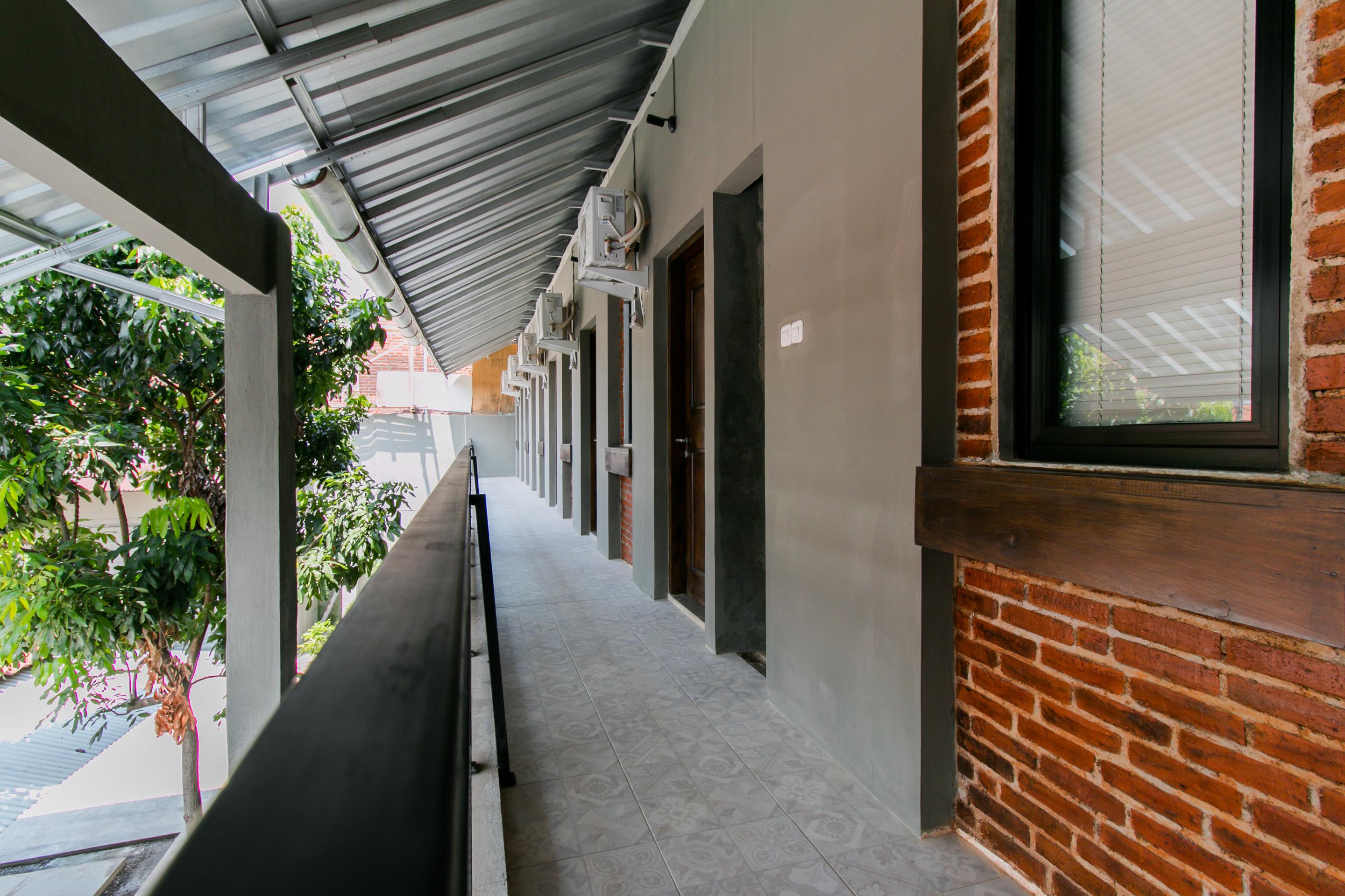 Capital O 1898 Louise Place Cianjur Luaran gambar